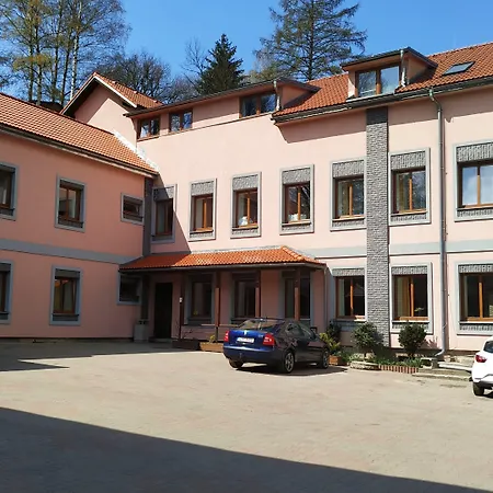 Inter Auberge de jeunesse *